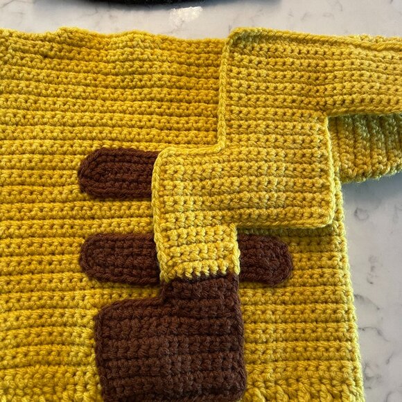 Gorgeous Pokemon Pikachu Sweater / Hat Handmade Crochet Rare OOAK - Picture 5 of 12